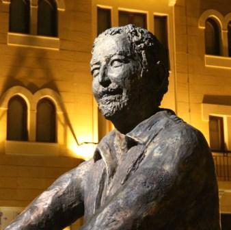 Beirut, la statua dedicata a Samir Kassir